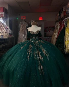 Vestido de quinceañera verde esmeralda con hombros descubiertos apliques de cuentas lazo de cumpleaños - Imagen 1 de 6