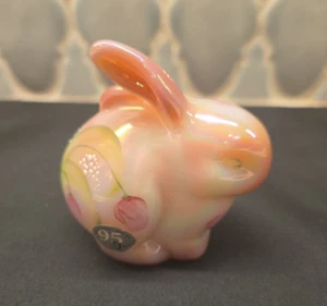 Fenton Iridescent Rosalene Bunny Figurinr Rabbit 95th Anniversary Signed Cooper - Picture 1 of 23