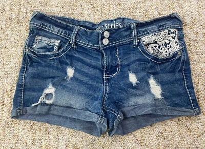 Series 31 Women's Distressed Stretch Short & Sexy Denim Shorts Sz 5 (Waist 30") - Image 1 of 4