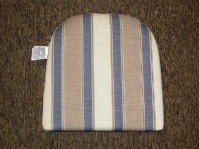 Outdoor Patio Seat Pad ~ Beige Blue White ~ 18" x 19.5" x 3 **NEW** - Image 1 of 2
