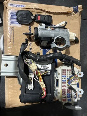 Nissan 350z 2007 08 3,5 6 velocidades Bcm llave motor módulo informático convertible Foto 1 de 4