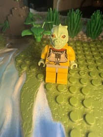 LEGO Star Wars Bossk Sand Green Minifigure Bounty Hunter 8097 10221 sw0280