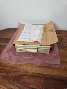 Vintage 1983 M4853 Mitsubishi Mini Flexible Disk Drive White Floppy - Picture 1 of 11