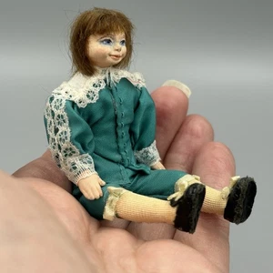 Dolls House 1:12 Vintage Hand Sculpt Artisan Tudor Style Very Fine Child Doll - Picture 1 of 9
