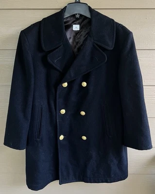Vintage Men’s Classic US Navy Wool Pea Coat 8405-01-154-5707 Gold Buttons Sz 44R - Image 1 of 4