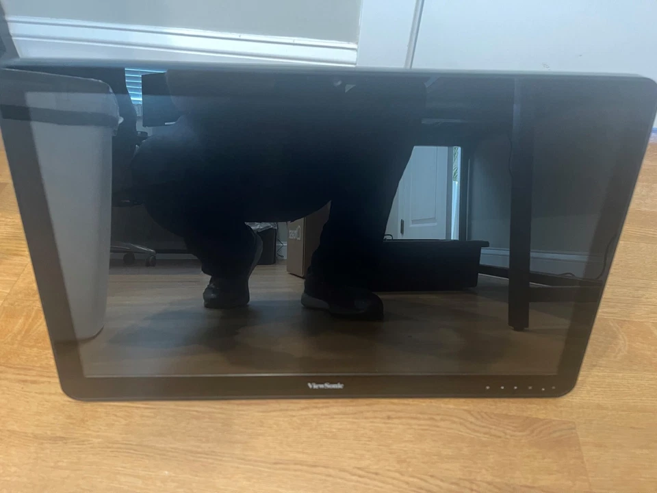 ViewSonic Touch Screen Monitor / Revel POS KDS Screen - Image 1 of 4