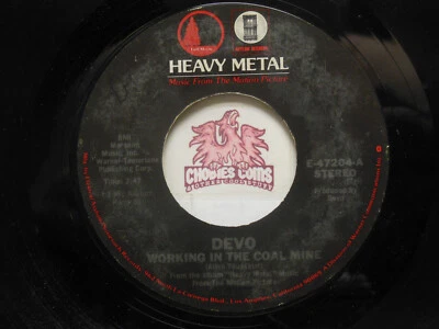Devo - Working In The Coal Mine / Planet Earth, 45 RPM VG (5D) Foto 1 de 2