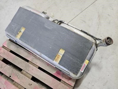 Tanque de combustible de gasolina 94 Jaguar XJS 4,0 L 6 cilindros OEM USADO NHC5908BE1 Foto 1 de 4