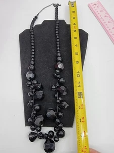 2011 mark Avon Multifaceted Necklace Jet Black Beads  35" - Picture 1 of 4