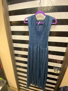Women "Free People" blu/silvery sleeveless long dress. Size L. Prev. Owned - Picture 1 of 2