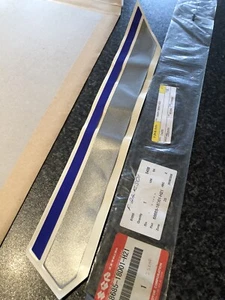 91-92 GSX-R750M /N New Genuine SUZUKI Right Cowl Side Decal Tape 68685-18D01-H21 - Picture 1 of 9