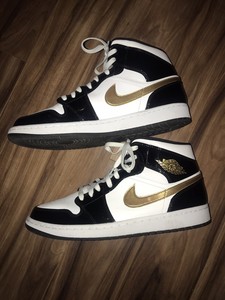 Las mejores ofertas en Jordan 1 Mid Charol Negro Oro 2019 | eBay