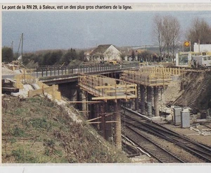 1983 -- CONSTRUCTION DU PONT SUR LA VOIE DE CHEMIN DE FER DE SALEUX 3F098 - Picture 1 of 1