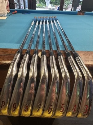 Juego de hierros Titleist CB 716 8 piezas 3-PW Dynamic Gold AMT Tour edición X100 Foto 1 de 4