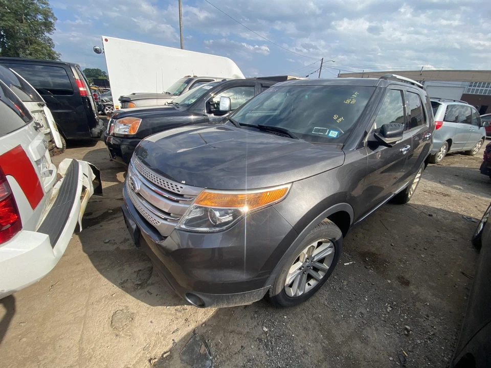 Used Front Left Door Window Regulator Front fits: 2015 Ford Explorer without mot Foto 1 de 4