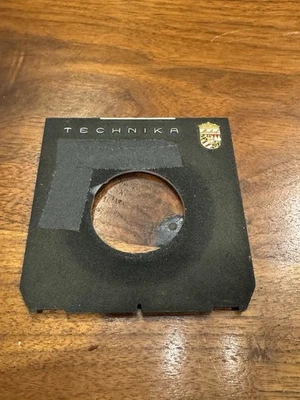 Genuine Linhof Technika lens board with Copal 1 Opening - Image 1 of 2