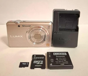 Panasonic LUMIX DMC-FH8 fotocamera digitale oro rosa come nuova inglese non disponibile regalo - Foto 1 di 20
