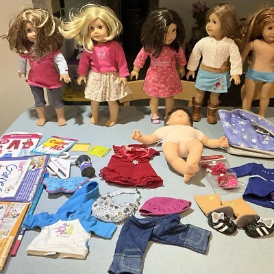 Lote Muñecas American Girl - 2008 5 Muñecas 1 Bitty Baby Books Paños y Accesorios Foto 1 de 4