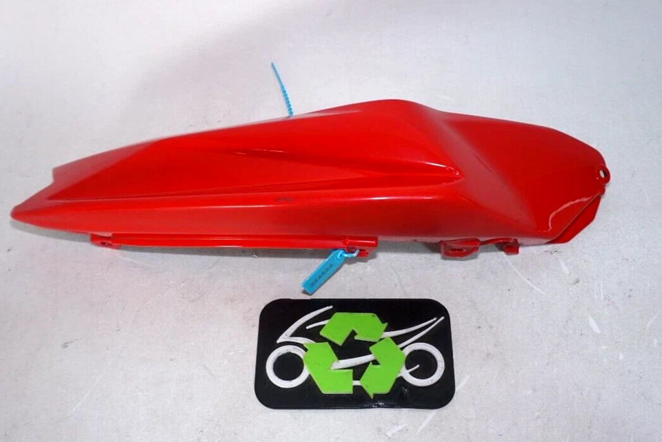 2012 - 16 KAWASAKI NINJA 650 OEM LEFT REAR BACK TAIL FAIRING RED 324524 OEM - Image 1 of 4