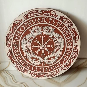 Wooden hand made war sheild with beautiful design. - Picture 1 of 4
