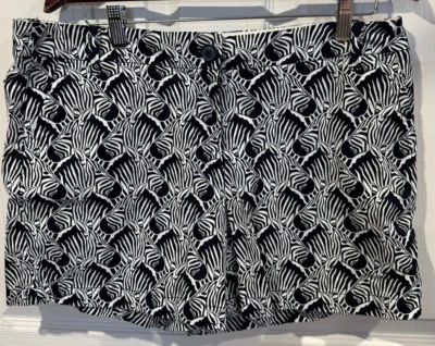 Pantalones Cortos Estampados Crown & Ivy Para Mujer Talla 14 Negro/Blanco Estampado Cebra Usados en Excelente Condición 165 Foto 1 de 3