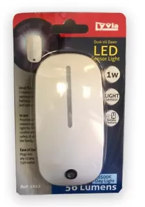 Lyvia LED Plug In Sensor Night Light 1W 6500K (white light) - Picture 1 of 4