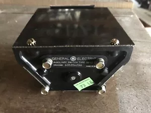 Interruttore ausiliario General Electric Ge 6353562 G6 Tipo Sb-12 - Foto 1 di 4