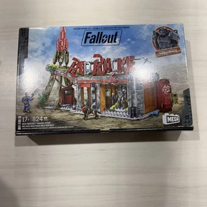 MEGA Fallout Red Rocket Truck Shop 824 Piece Collectible Set and Figures IN HAND - Picture 1 of 2