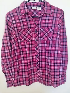 LL Bean Women’s Plaid Shirt Button Up  Pink/Black Pockets Sz XS Reg - Picture 1 of 5