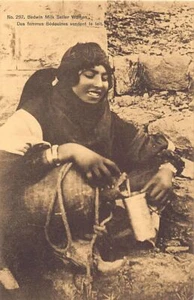 Palestina - Donna beduina che vende latte - Publ. Sarrafian Bros. 297 - Foto 1 di 2