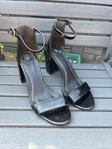 Missguided Black Skinny wedge Heeled Size 4 - Picture 1 of 5