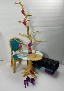 Ever After High Doll Madeline Hatter Hat-tastic Hat Tea Party Tree Table - Picture 1 of 6