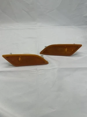 2012-2014 MERCEDES-BENZ C350 C300 C250 W204 FRONT BUMPER SIDE MARKER LIGHTS OEM Foto 1 de 3