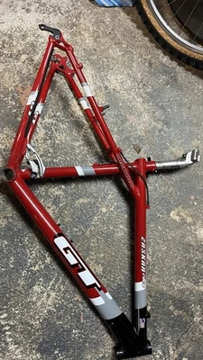 Cuadro mediano de bicicleta de montaña GT Zaskar Race 2001 Foto 1 de 4