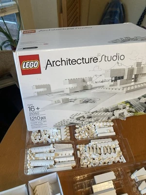 LEGO Architecture Studio 21050 Building Set - Image 1 of 4