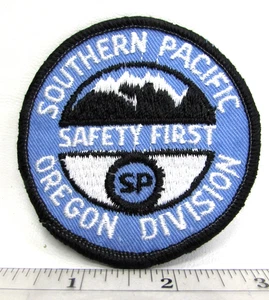 Vintage Southern Pacific SP Oregon Division Railroad Patch Safety First Train - Picture 1 of 3