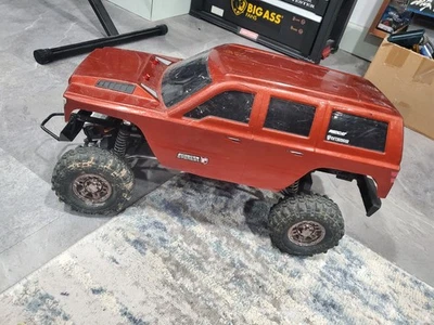 Red cat rock crawler everest gen7 - Image 1 of 4