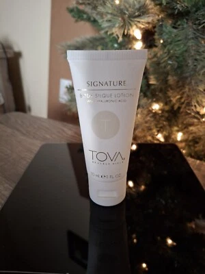 Tova - Loção Corporal Signature Silque 1oz - Tamanho da Amostra de Viagem - Imagem 1 de 2