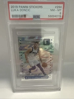 Pegatinas Panini 2019 #294 lámina estrella icónica Luka Doncic (poco pop) como nuevas PSA 8 Foto 1 de 4