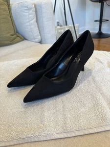 Steve Madden Madden Mädchen Damen-Pump spitz zulaufend mit Absatz, schwarzes Wildleder Größe 8,5 neu mit Karton - Bild 1 von 7