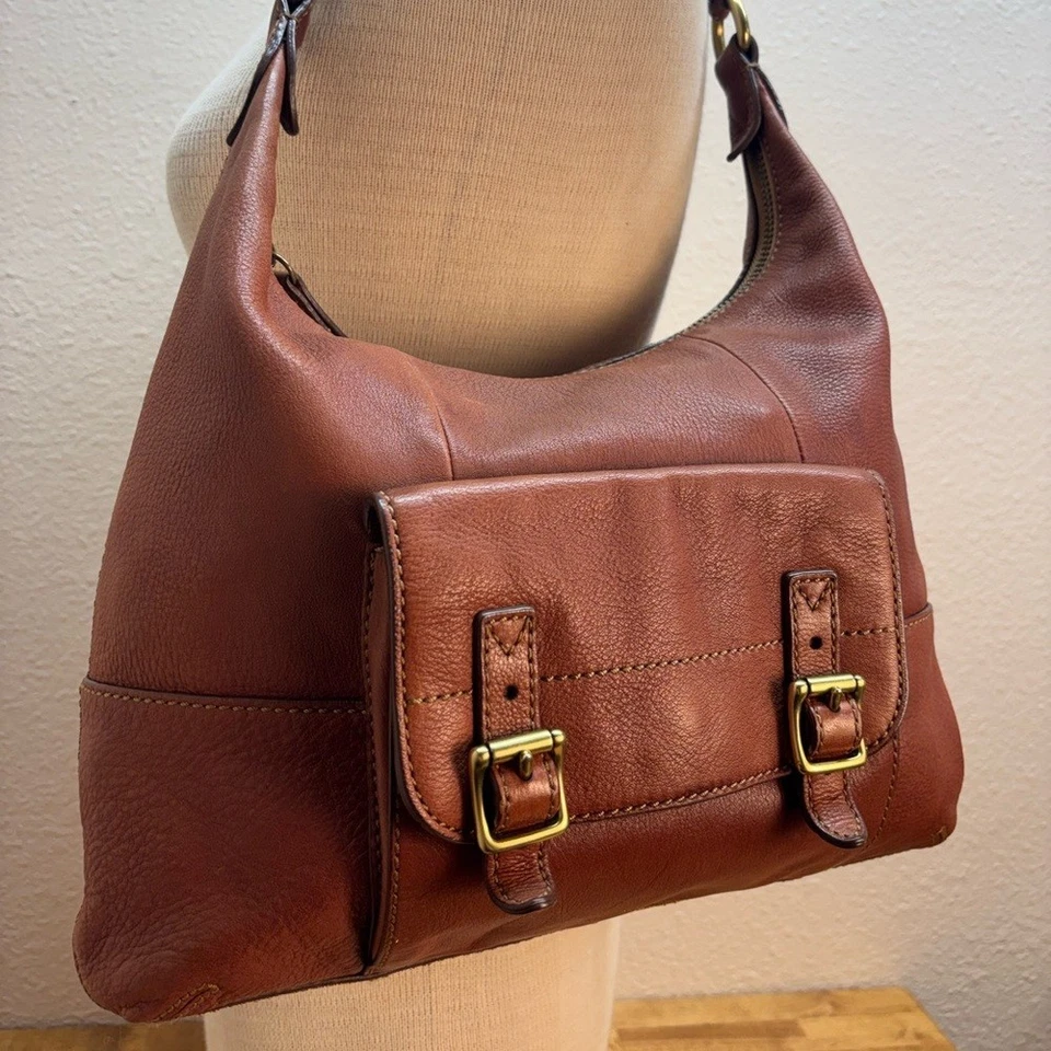 Bolso Hobo Fossil de Cuero Genuino Marrón Coñac Latón Herrajes Cartera de Hombro Foto 1 de 4