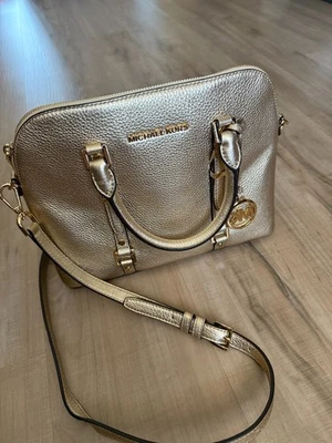 MICHAEL KORS PALE GOLD LEATHER DOME SATCHEL  HANDBAG - NWT - $ 298.00 - Image 1 of 4