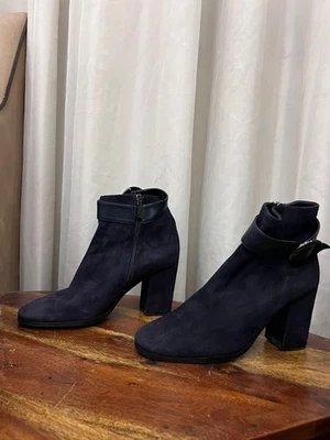 Pollini Ankle Boots 39 US 9 Womens  Mid Heel Italy made - Image 1 of 4