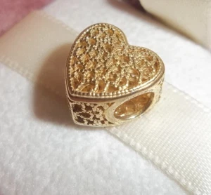 New Genuine Pandora Shine Gold Filled with Romance Filigree Heart Charm 767155 - Picture 1 of 5