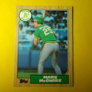 MARK McGWIRE - ROOKIE RC #366 OAKLAND A's - ST. LOUIS CARDINALS - 1987 TOPPS MLB - Picture 1 of 3