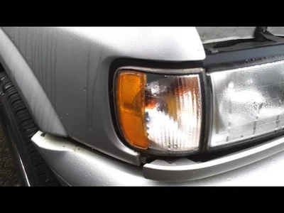 乘客角/公园灯公园灯转向信号适合 00-04 ISUZU RODEO — 第 1/4 张图片