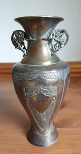 ANTICO VASO GIAPPONESE PLACCATO ARGENTO DECORATO FLOREALE 17,5 CM - Foto 1 di 16