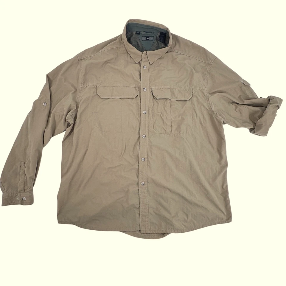 Camisa de protección solar REI para hombre LS UPF 50 Plus trabajo al aire libre utilidad caqui XXL Foto 1 de 4