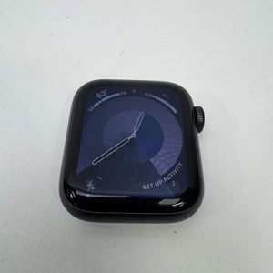 Unlocked Apple Watch SE 2nd Gen 40MM Black Aluminum A2353 - Photo 1 sur 2