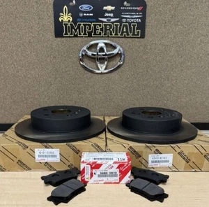 TOYOTA CAMRY L, LE & SE 2018-2022 ROTORES DE FRENO TRASEROS ORIGINALES OEM y pastillas de freno OEM - Imagen 1 de 10
